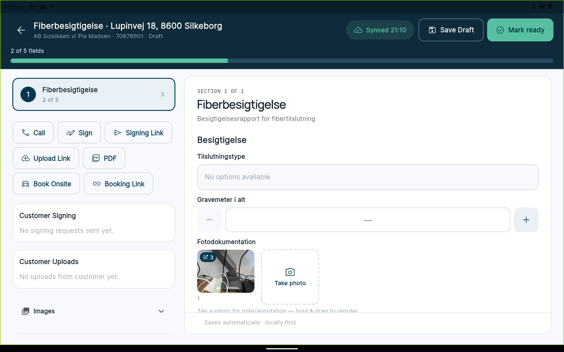 Connectives på tablet: formular til fiberbesigtigelse med fotodokumentation, fremdrift og genveje til underskrift og booking